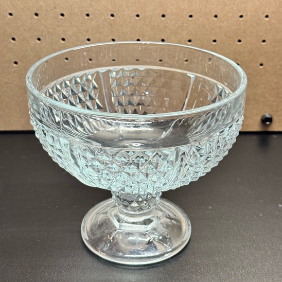 Vintage Arcoroc Glass Compote Pedestal Bowl – Diamond Pattern - Picture 1 of 4